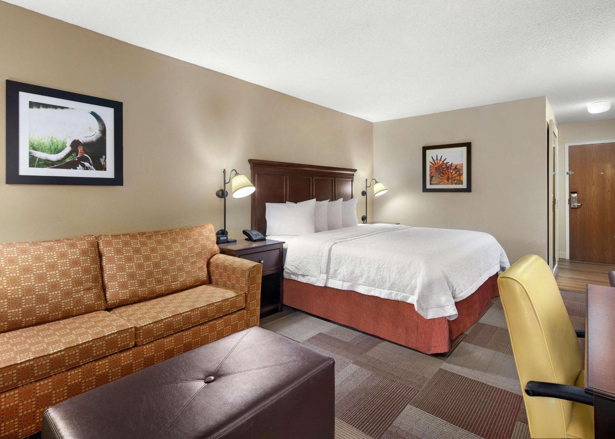 Hampton Dallas Colinas 3*